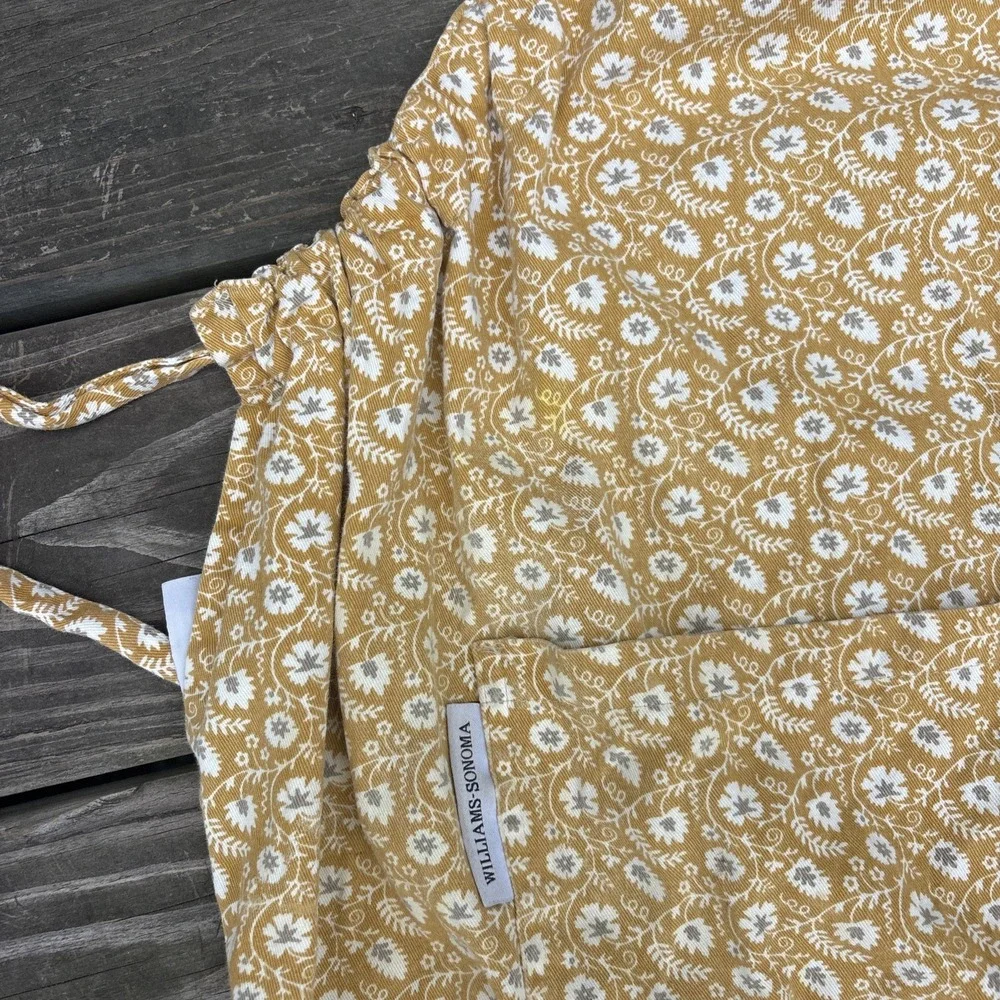 Williams-Sonoma Yellow Floral Women's Adult Size Apron 100%Cotton cottage